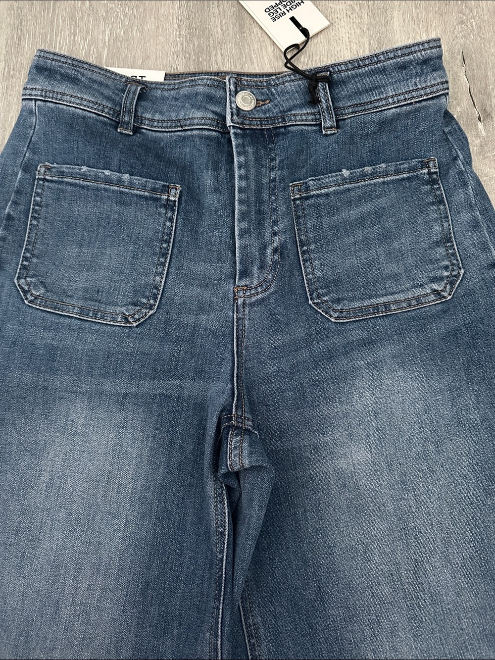 Oat New York High Rise Wide-Leg Jeans in Medium Blue Wash size 6 - Picture 5 of 9